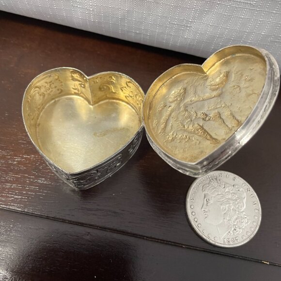 German .800 silver heart shaped trinket box, post 1888 - Picture 6 of 7
